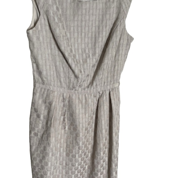 White House Black Market Light Gray Eggshell Polka Dot Dress 2 - Picture 5 of 6